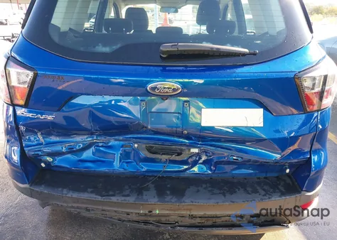 2017 Ford Escape S z USA, uszkodzony, nr VIN 1FMCU0F75HUB96443